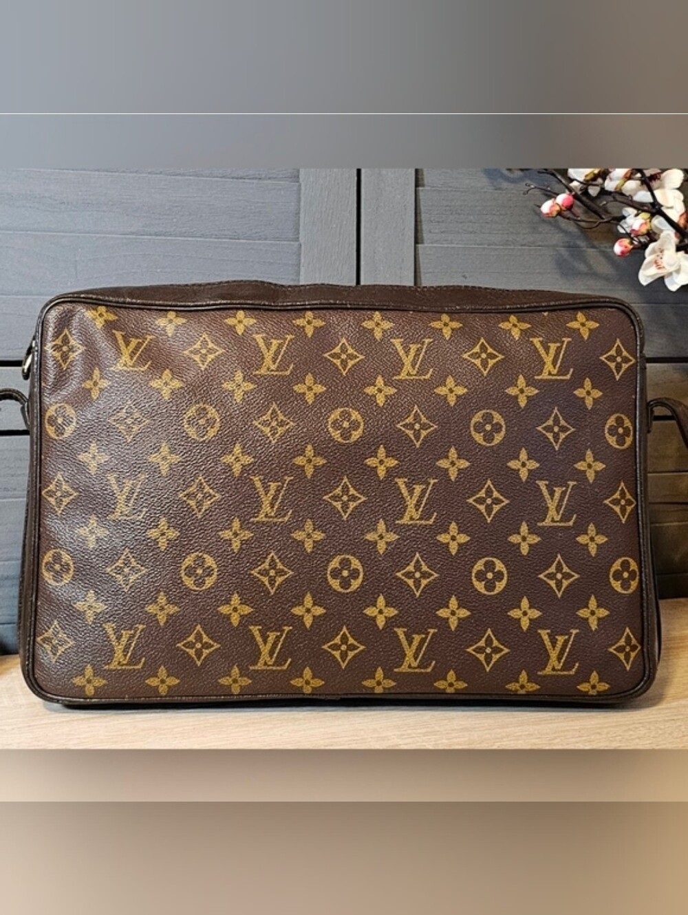 Authentic LOUIS VUITTON Monogram Sac Bandouliere 35 Shoulder Bag